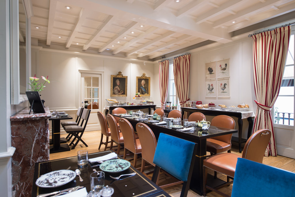 breakfast room 2