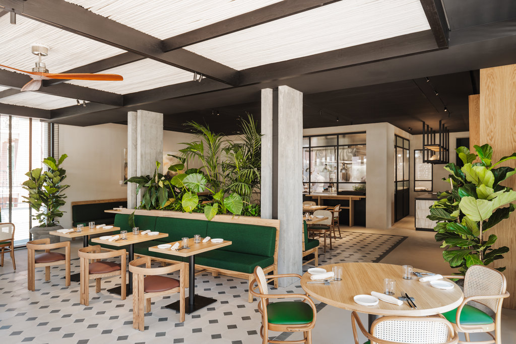 5 restaurant
