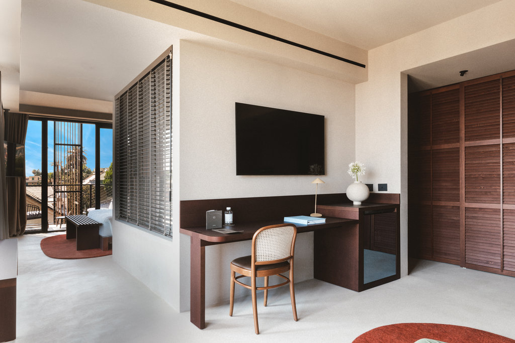 9 capitolo riviera room
