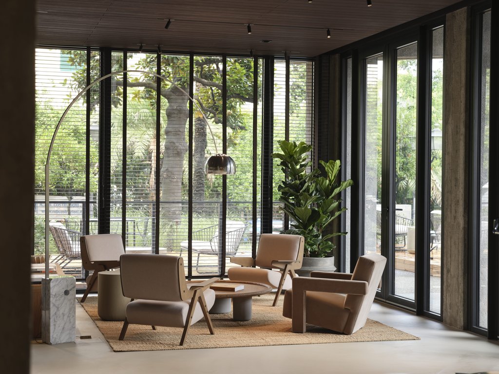 bar lobby