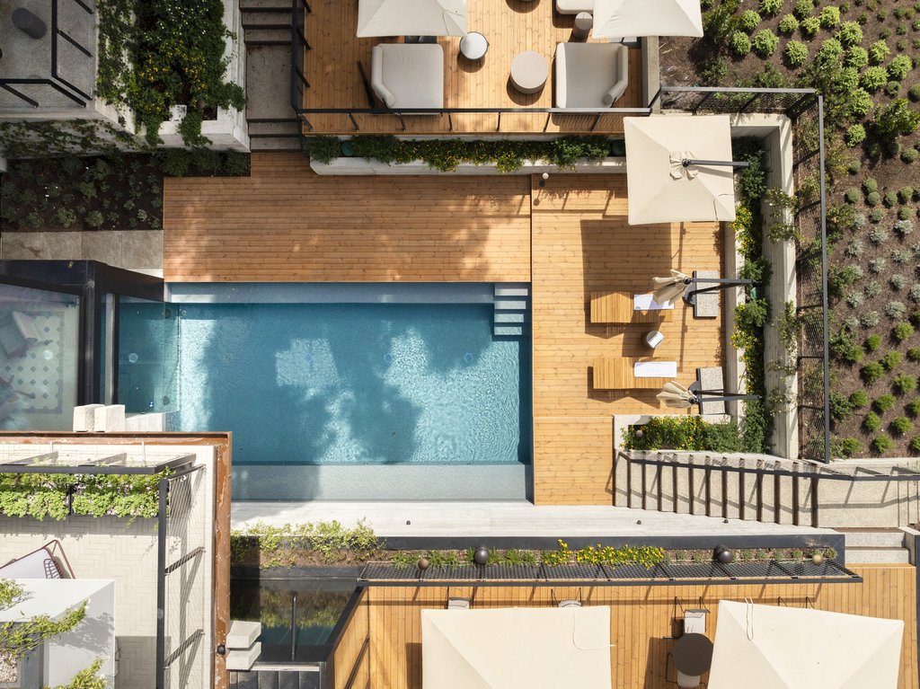 pool view