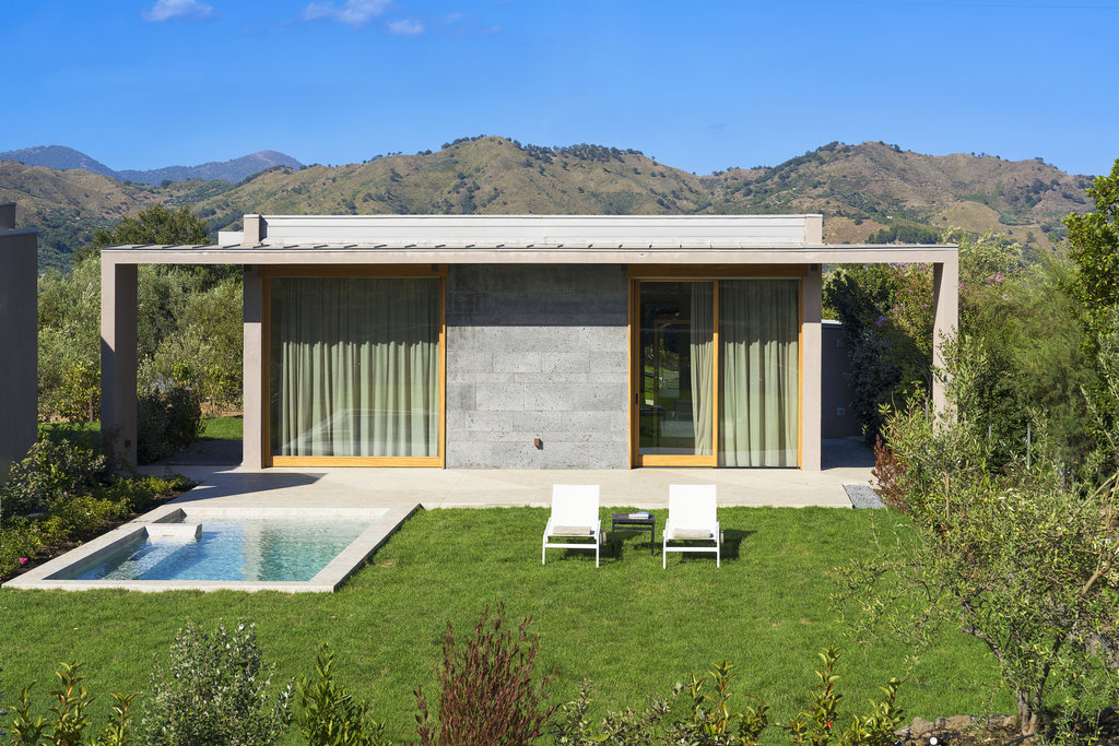 lodge outdoor