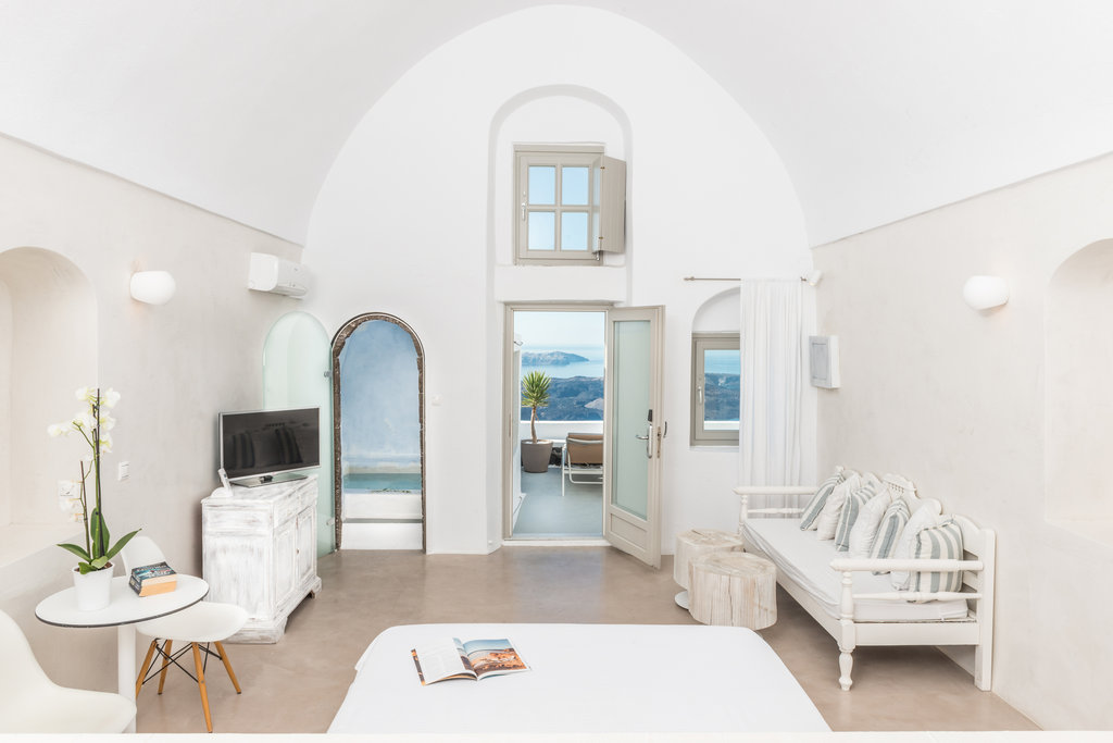 3 honeymoon suite with jacuzzi