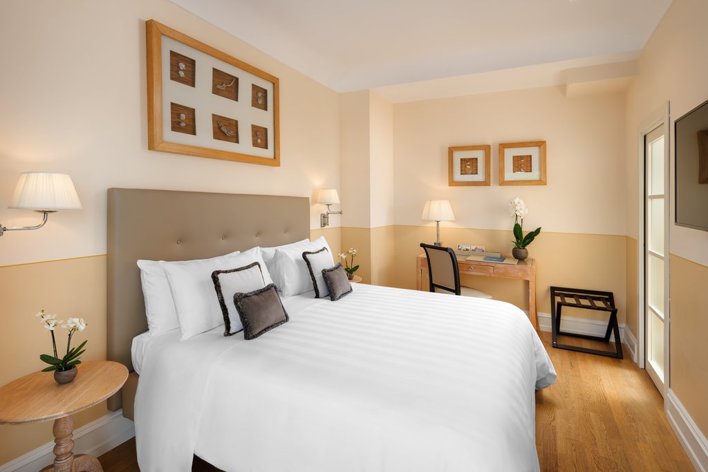 executive suite lateral sea view