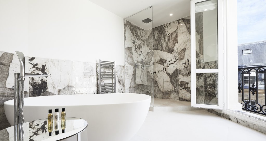 connecting suite prestige bathroom