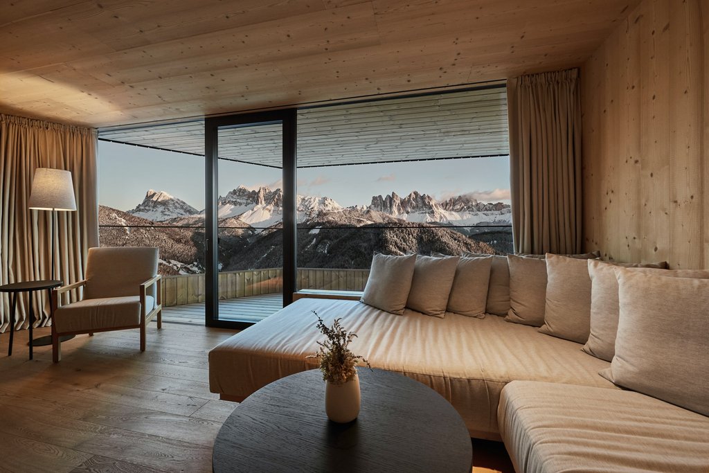 8penthouse suite view