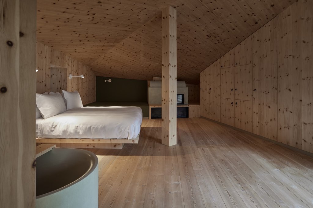 odles lodge bedroom