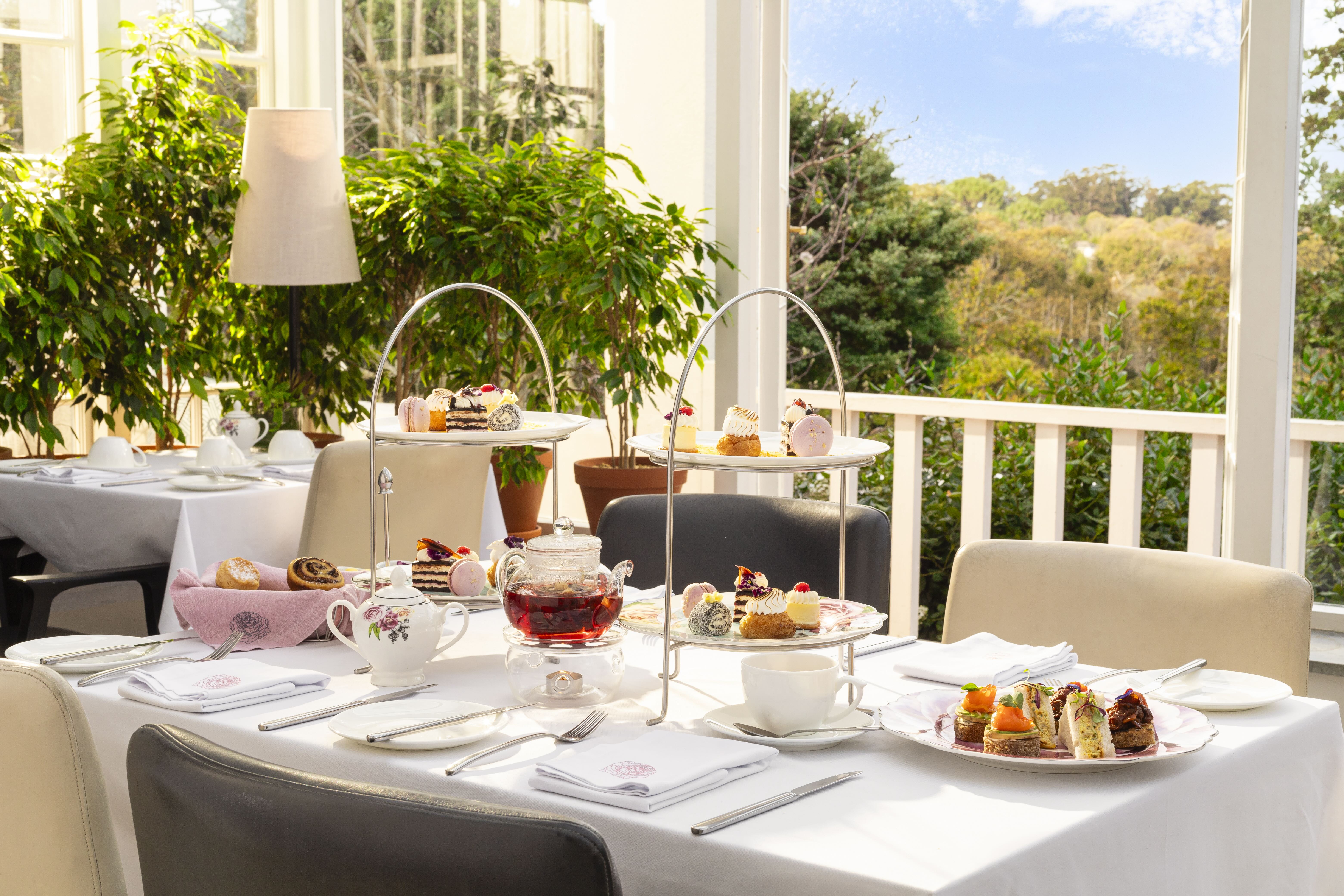 9tch high tea