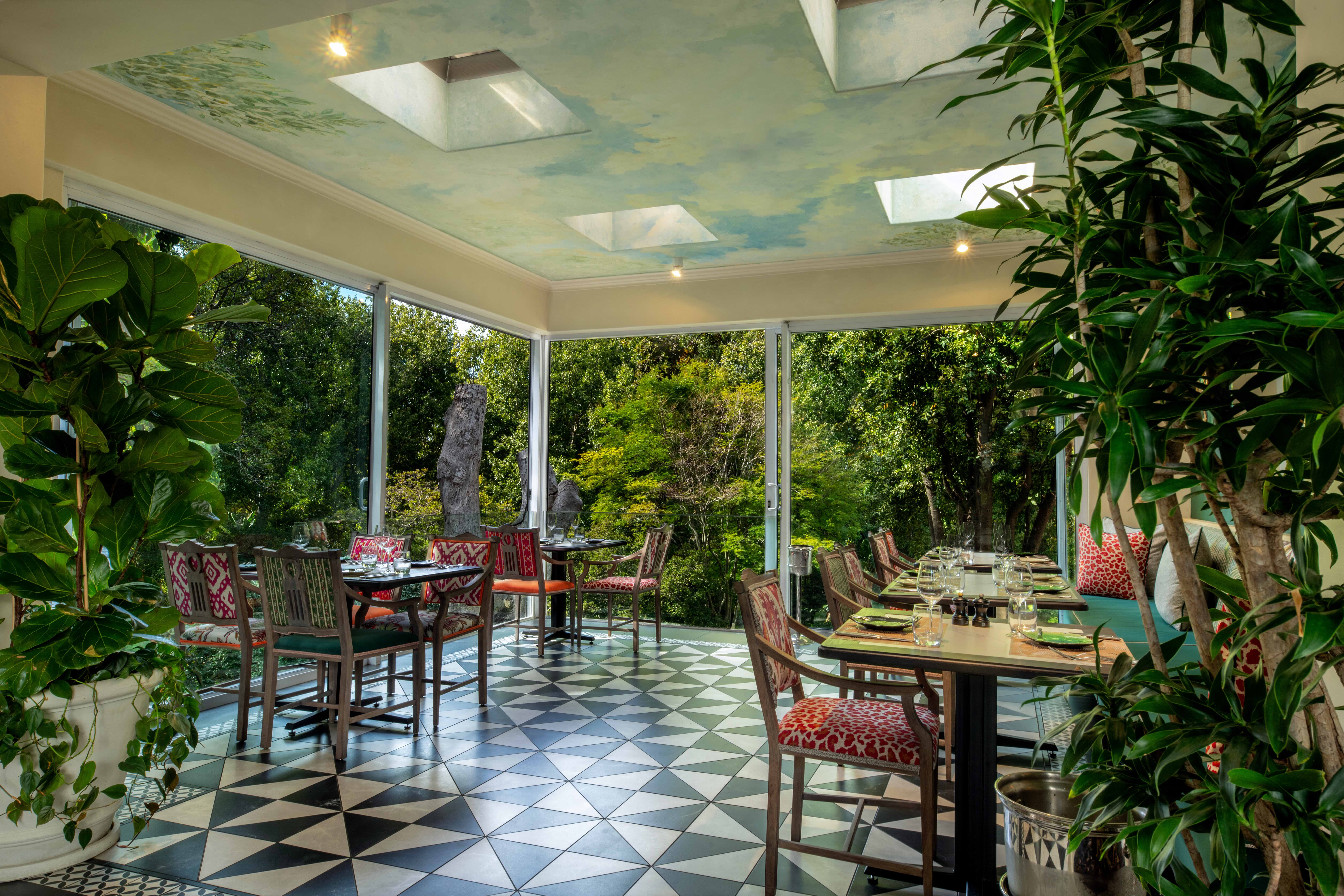 11tch conservatory restaurant