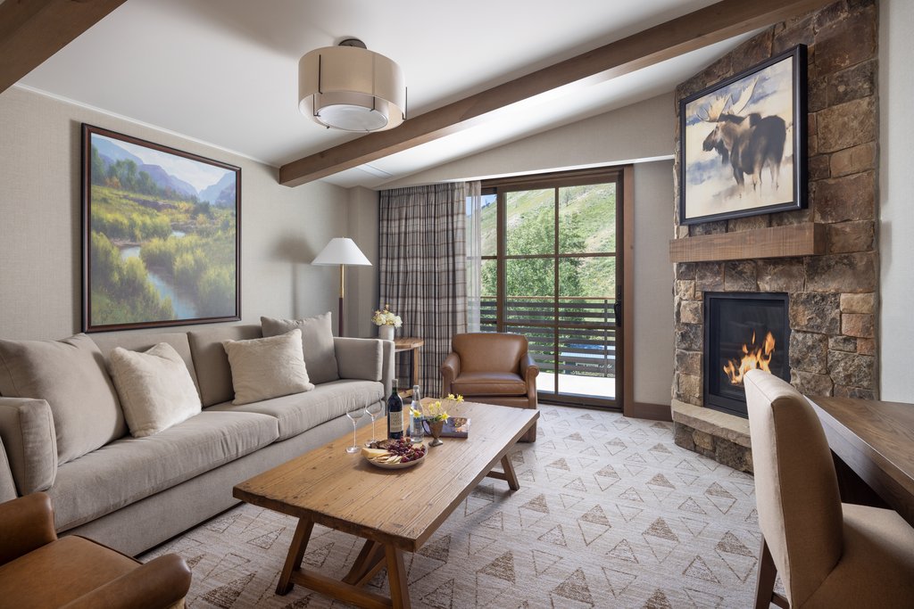 suite living room