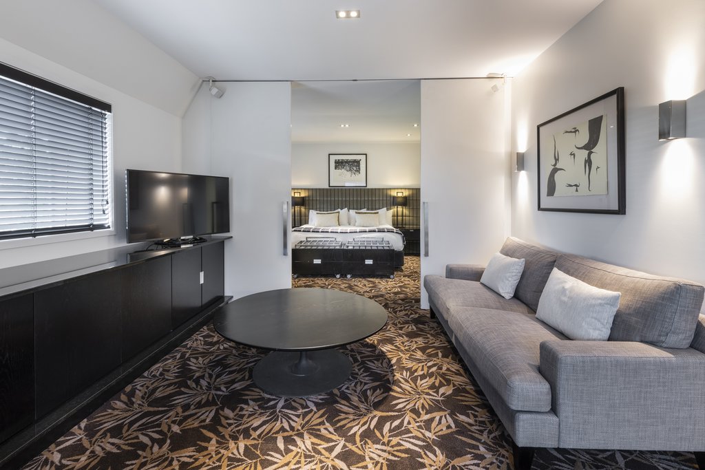 10park suite 1