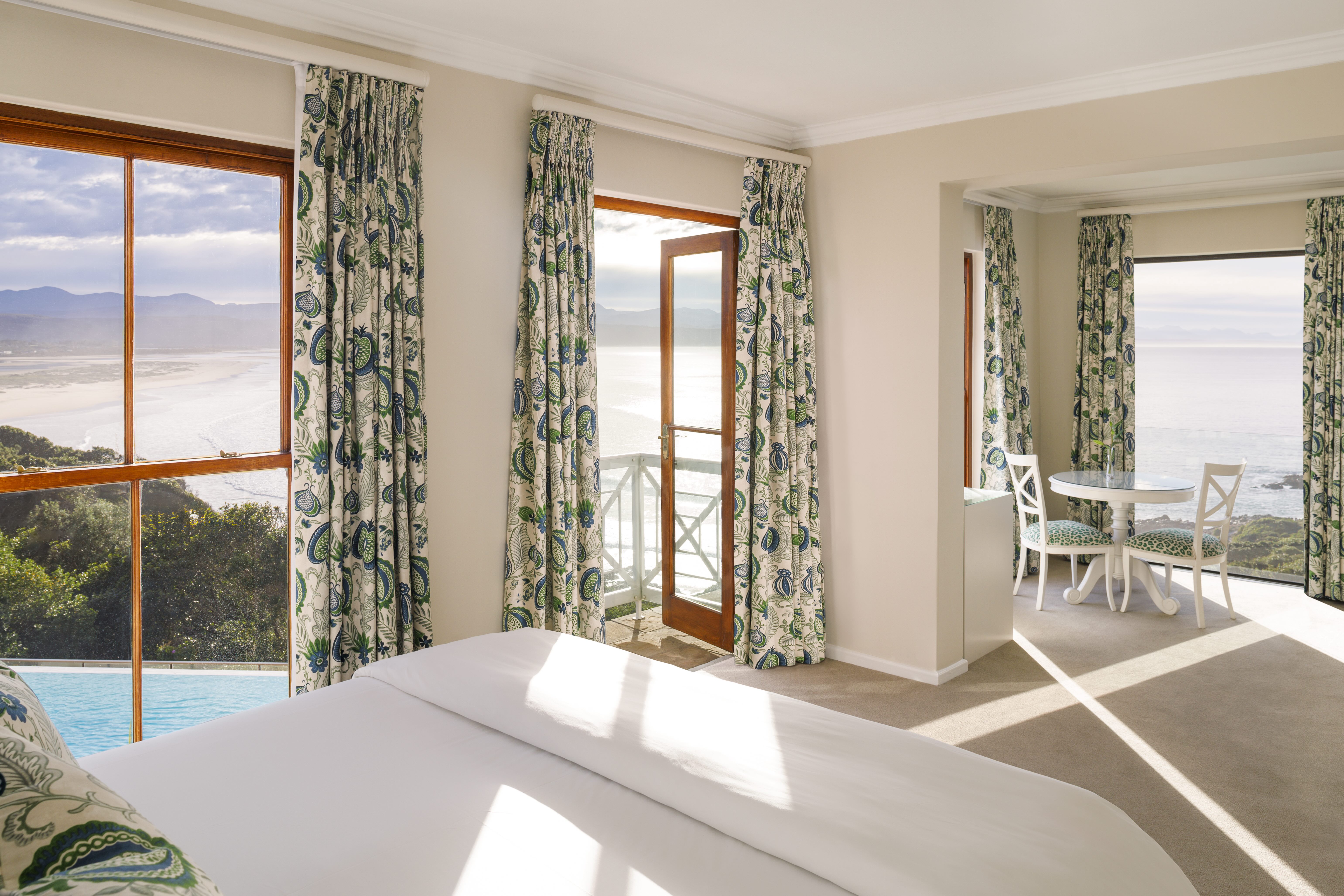 2 tp premier suite bedroom