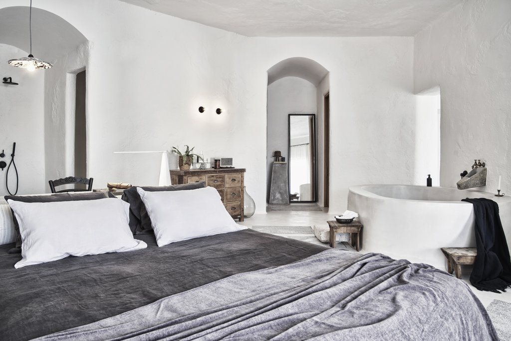 cave suite with private pool
