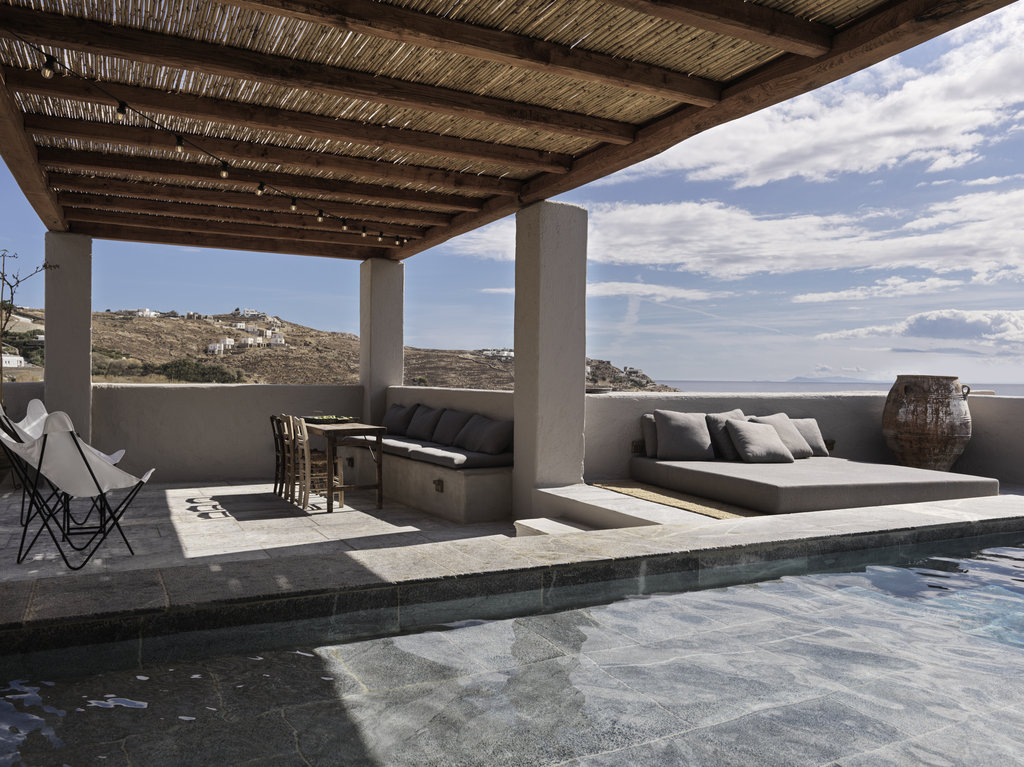 nomad suite sea view private pool with yard