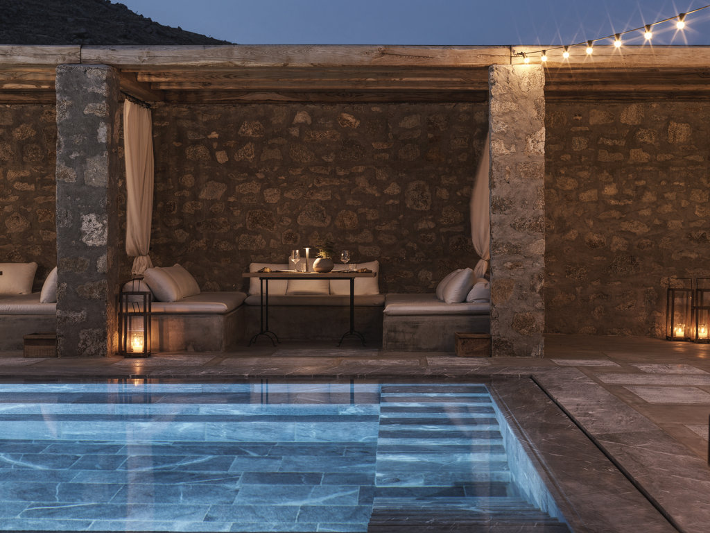 swimming pool seating