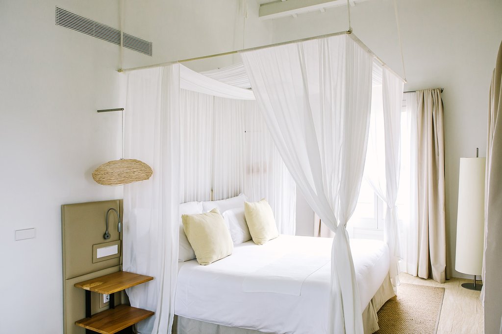 7 grand sea view room