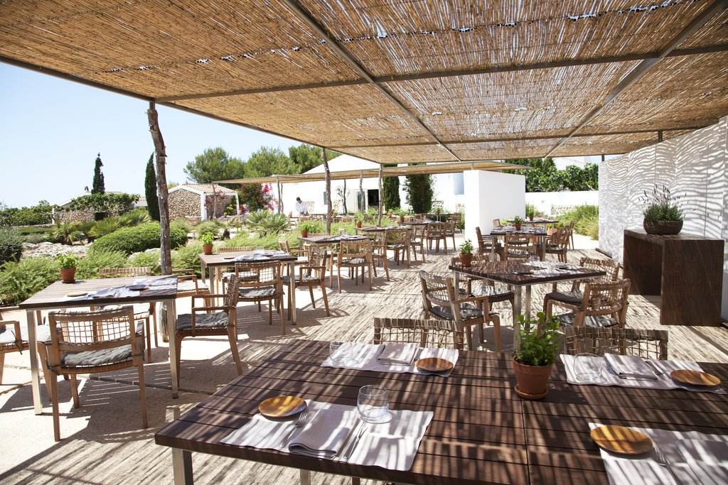 9 restaurant terrace