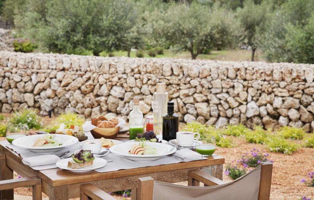 20 room terrace food