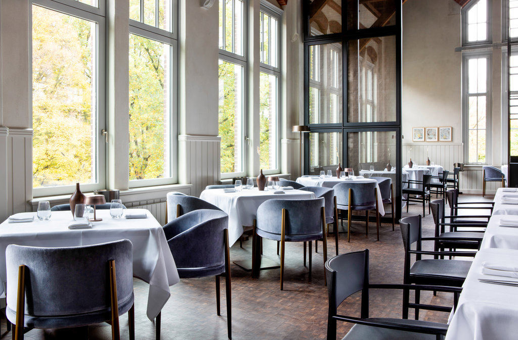 7 van oost restaurant