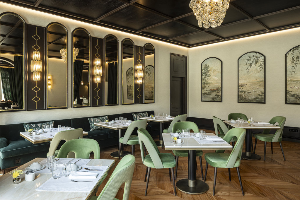 11 restaurant