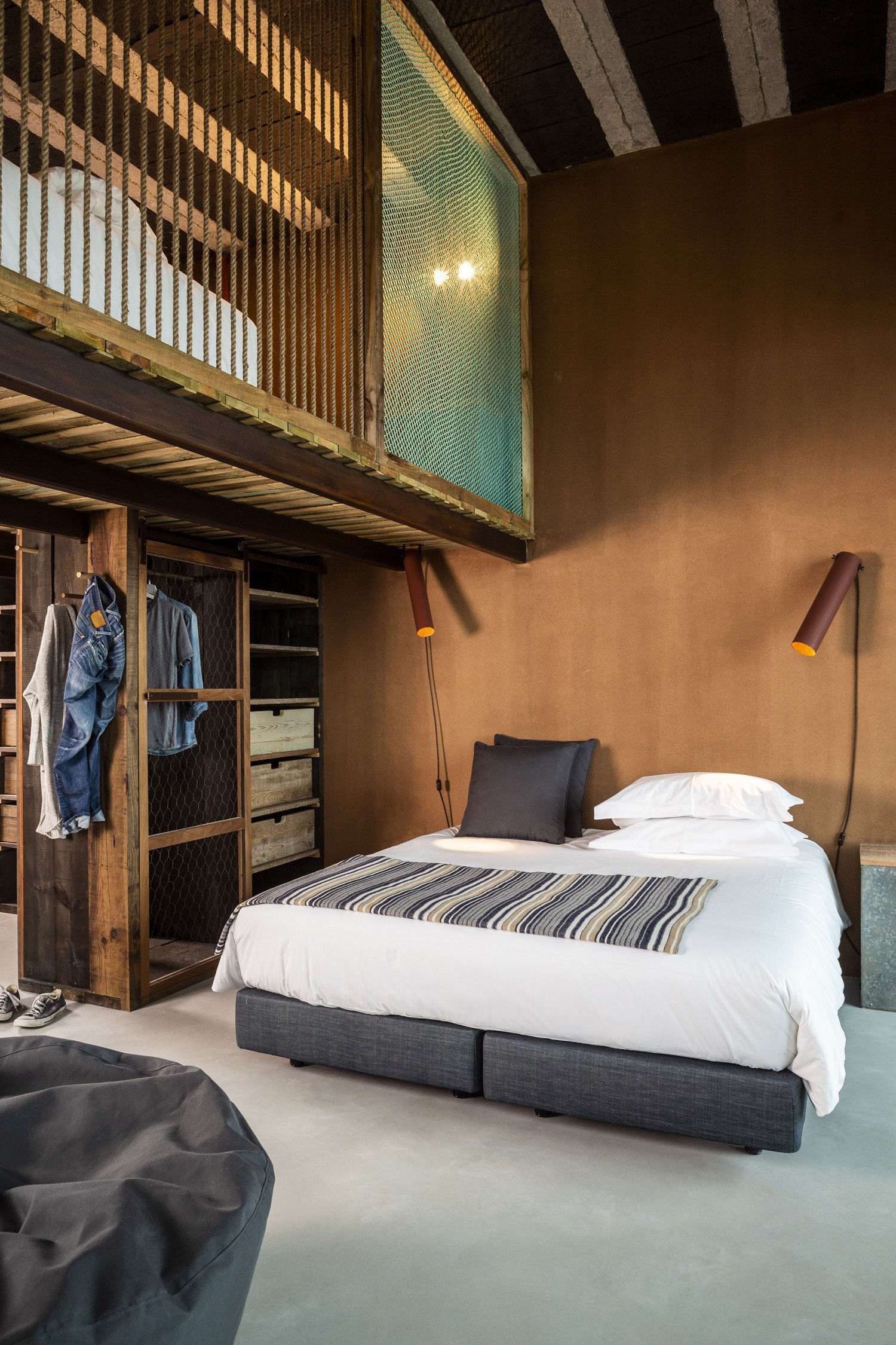noahsurfhouse must 20