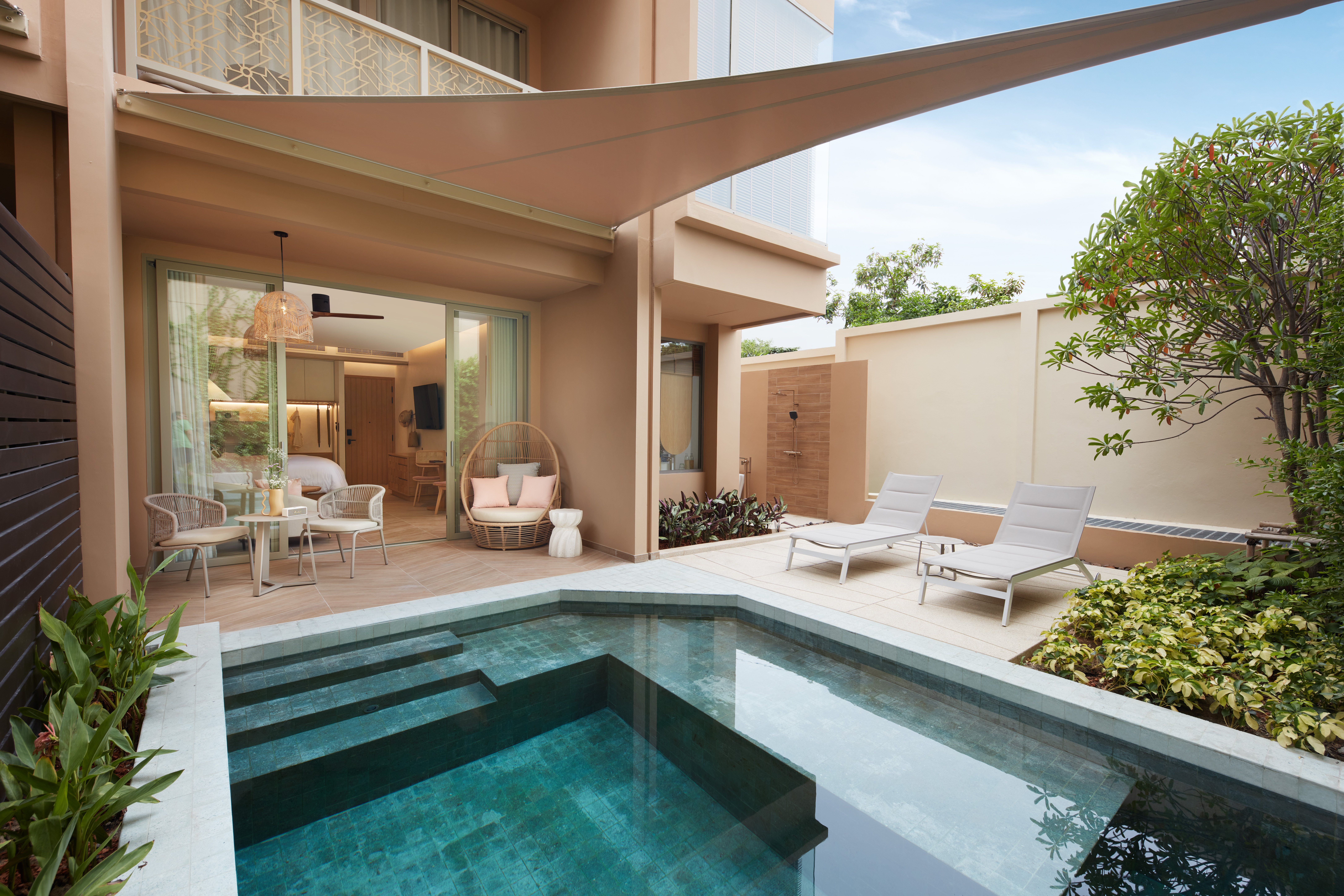 01 homey with pool b106 1190 edited
