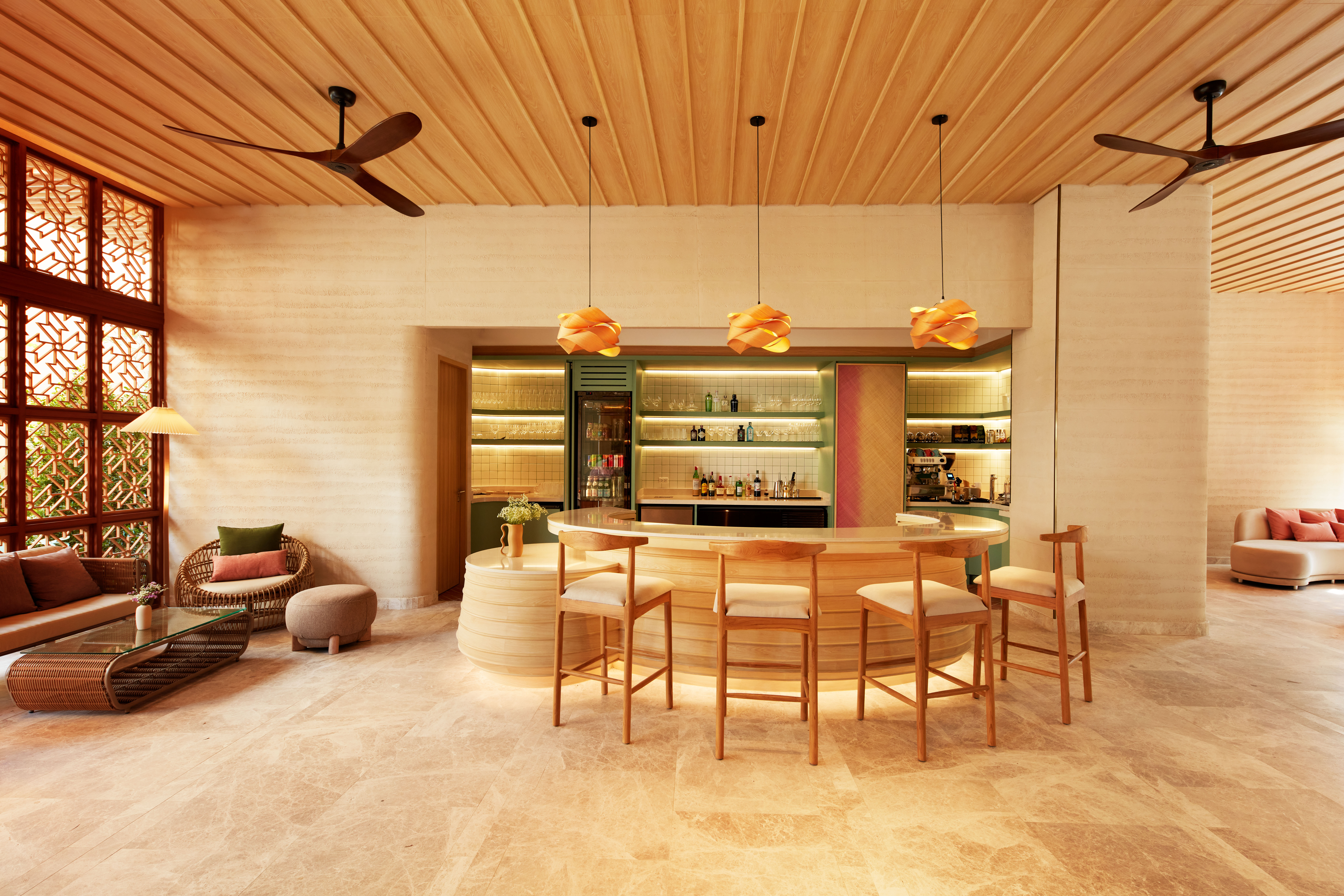 18 mrc main lobby 0879