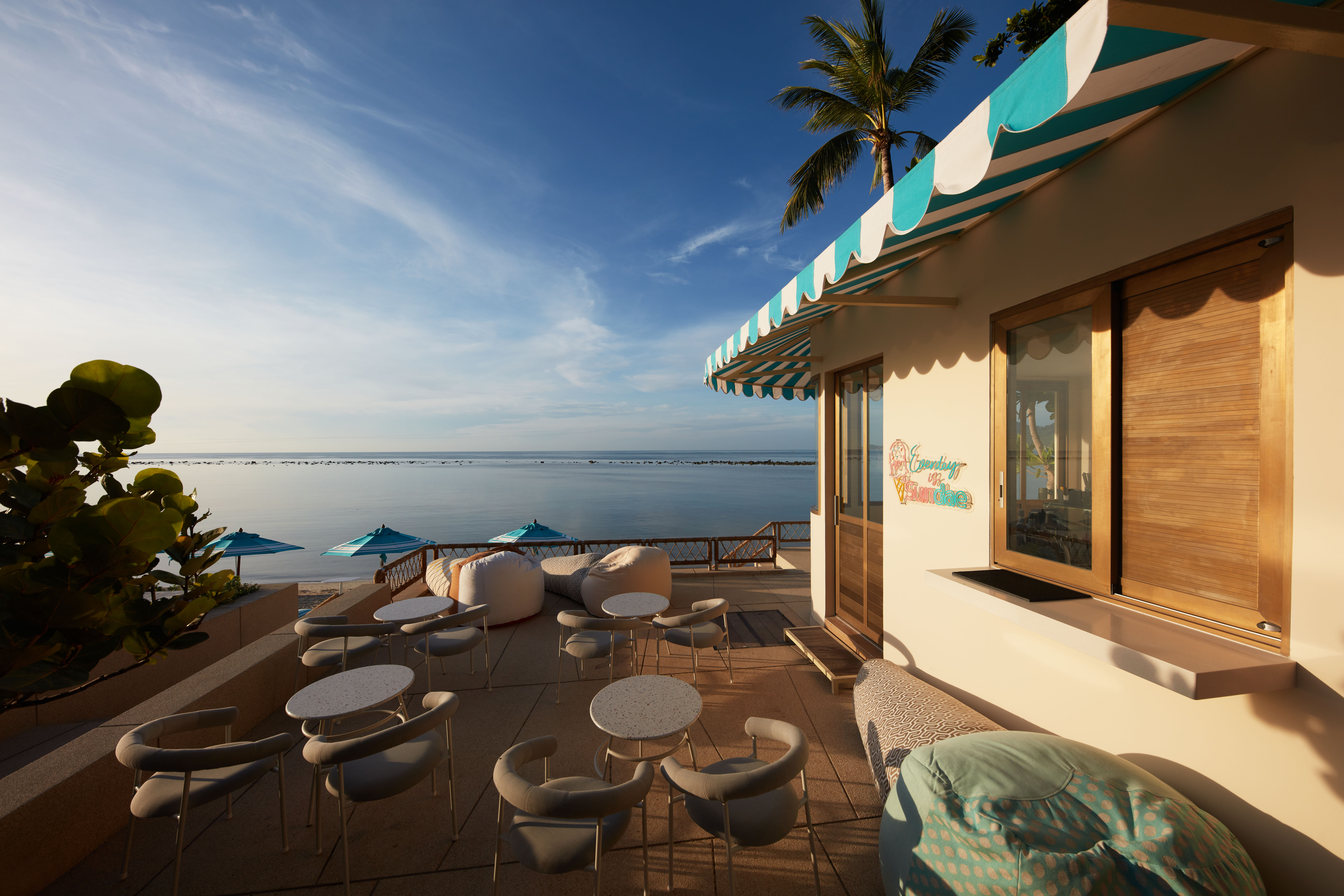 33 cbn beach lounge 7w5a6078
