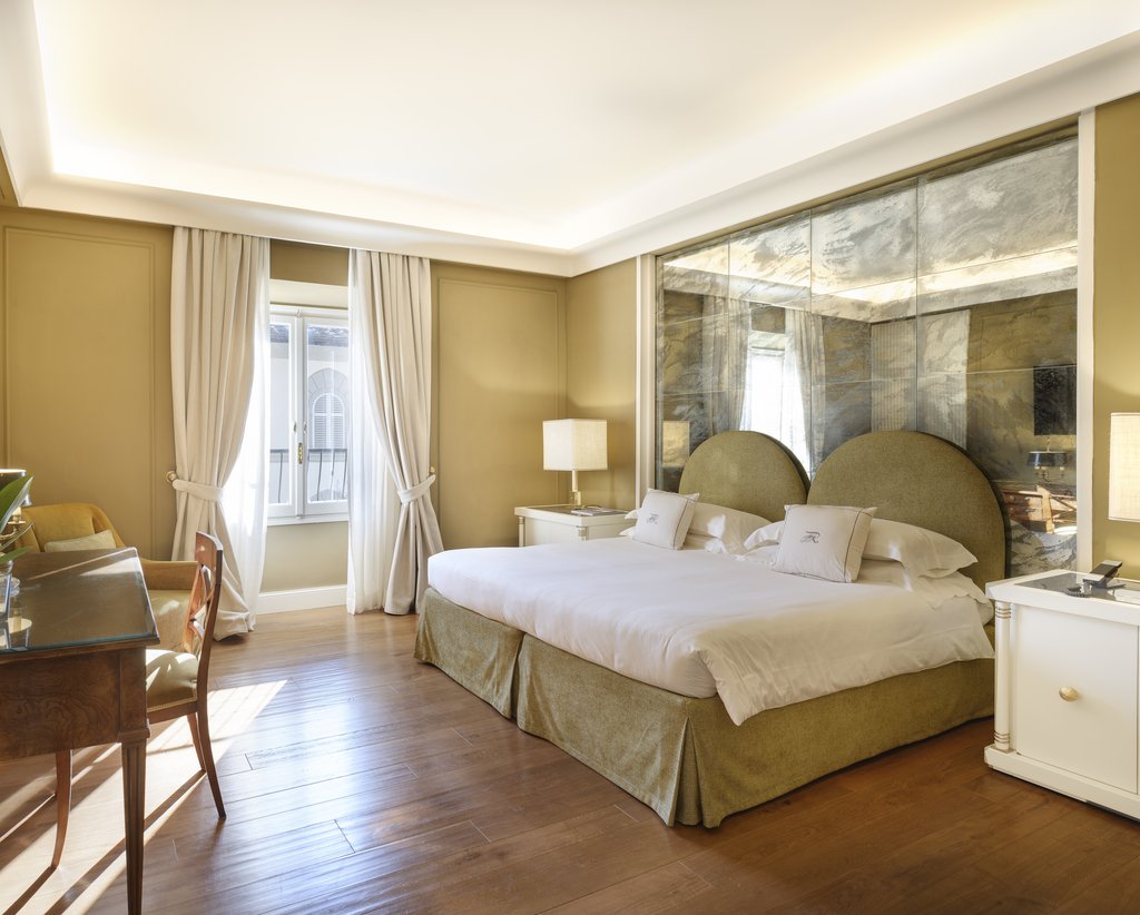 7 penthouse suite bedroom