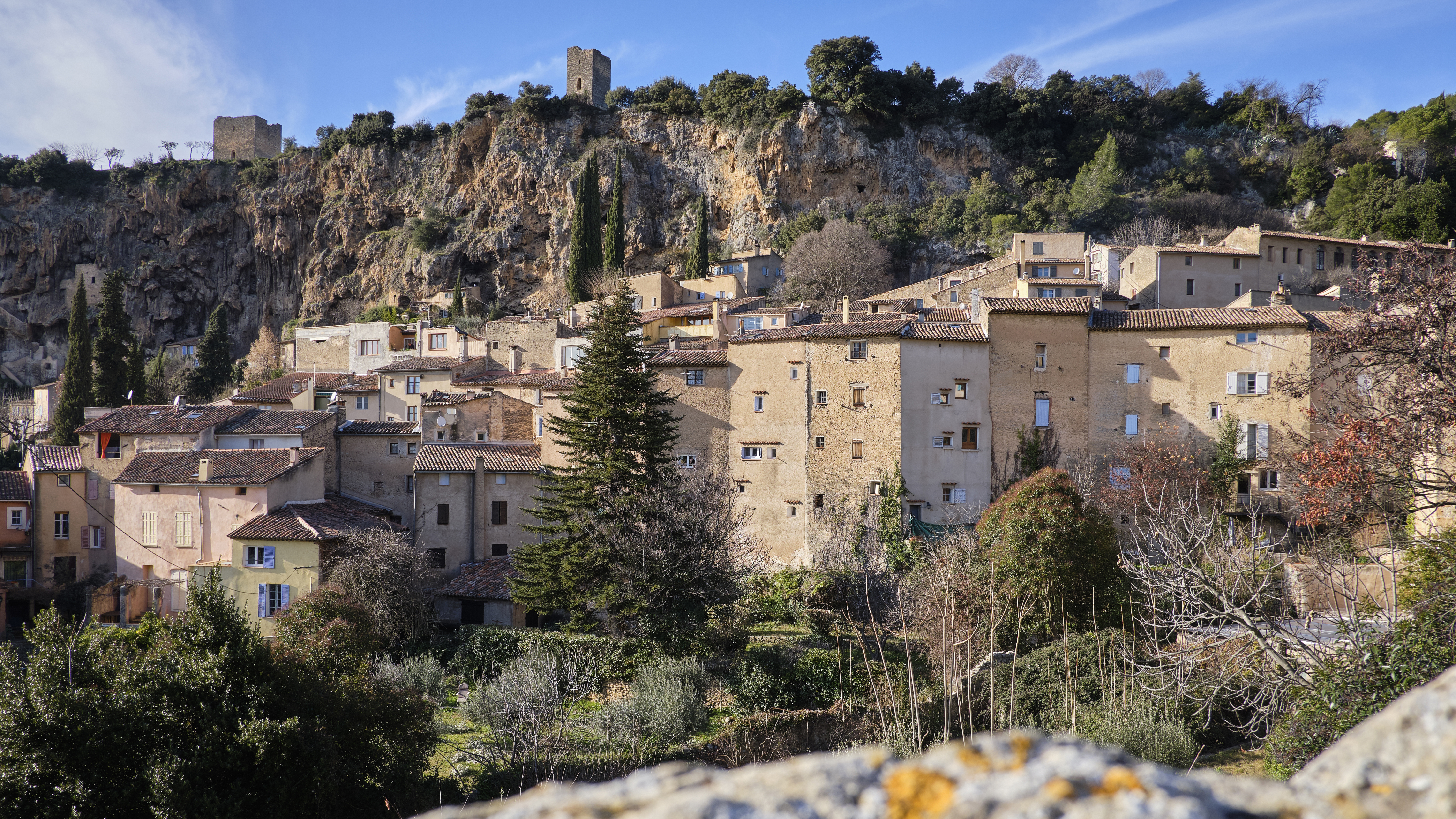 1 cotignac en provence elu plus beau village de france en 2022 yannickschwartz