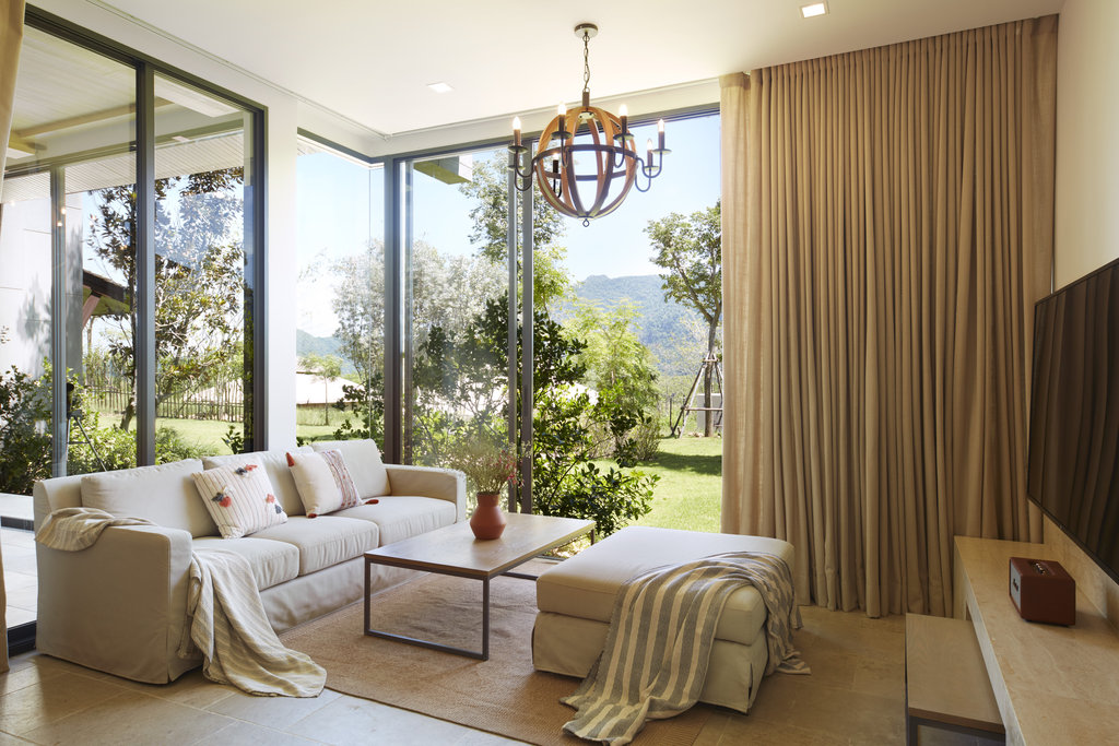 16 home haven pool villa living room