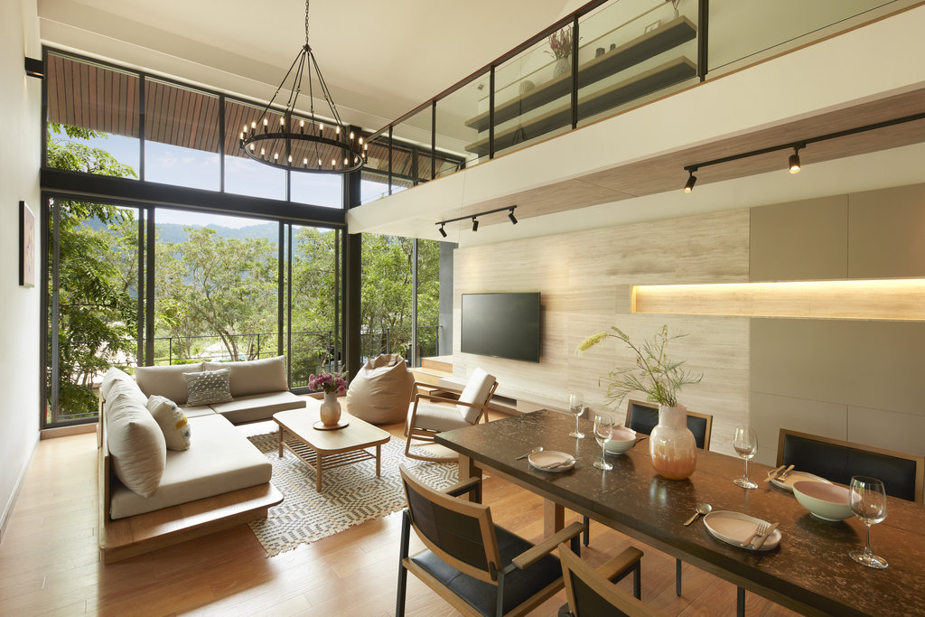 17 home haven villa living room