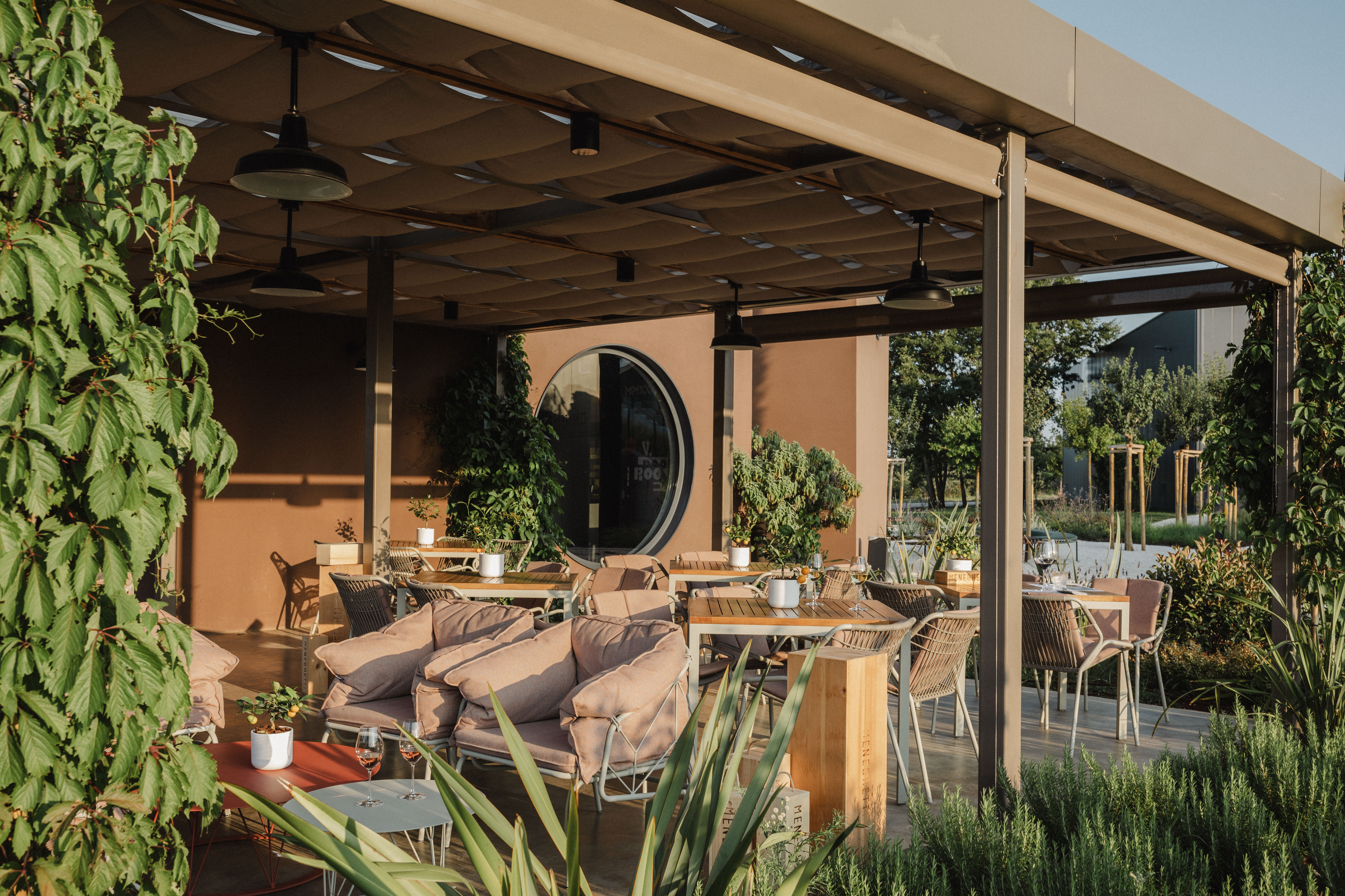 meneghetti wine lounge 21