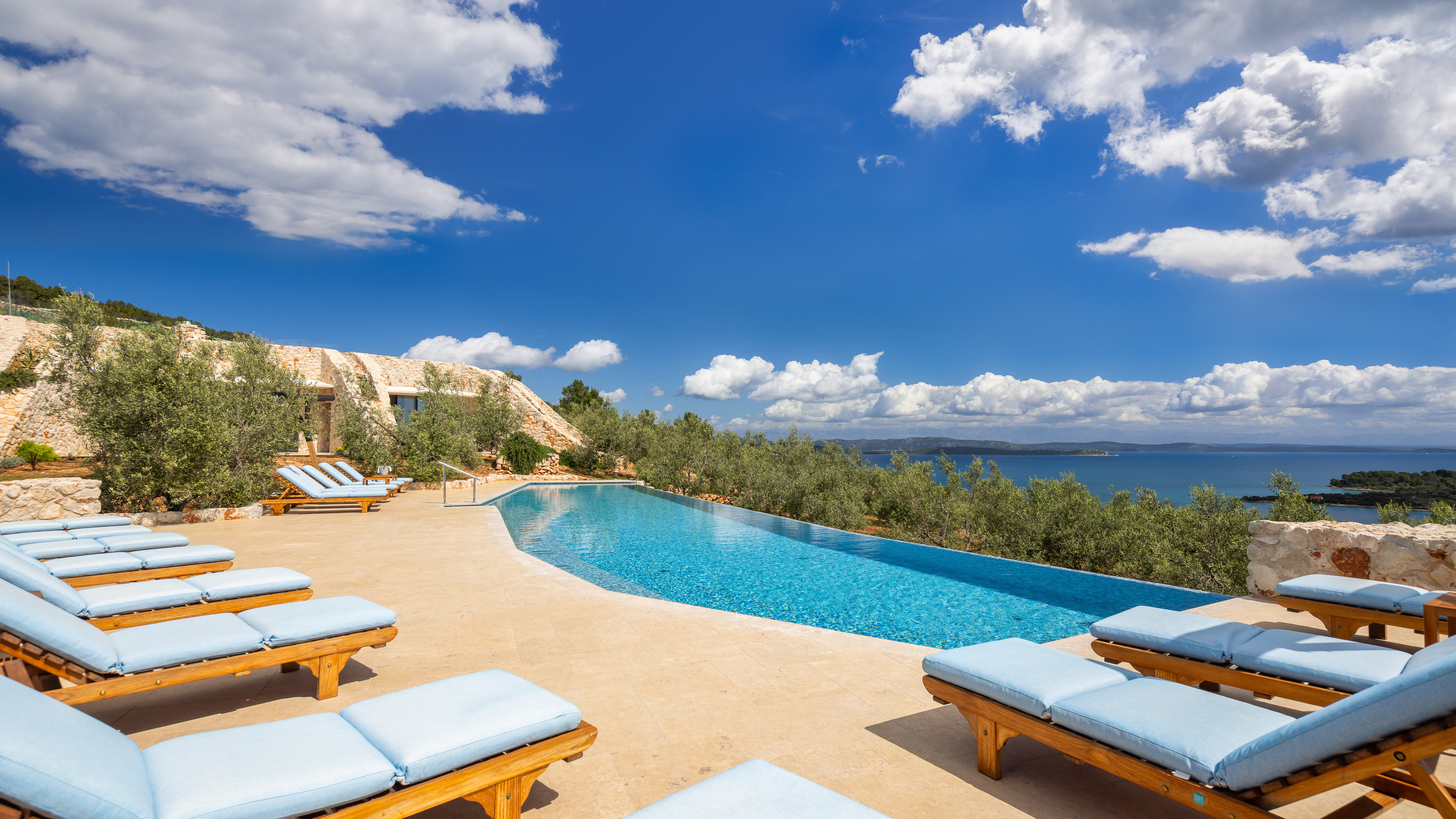 villa nai 3 3 swimming pool 08