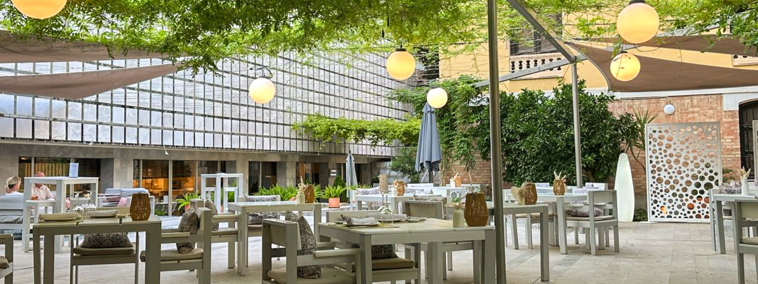 hospes designhotel palacio de los patos granada restaurant