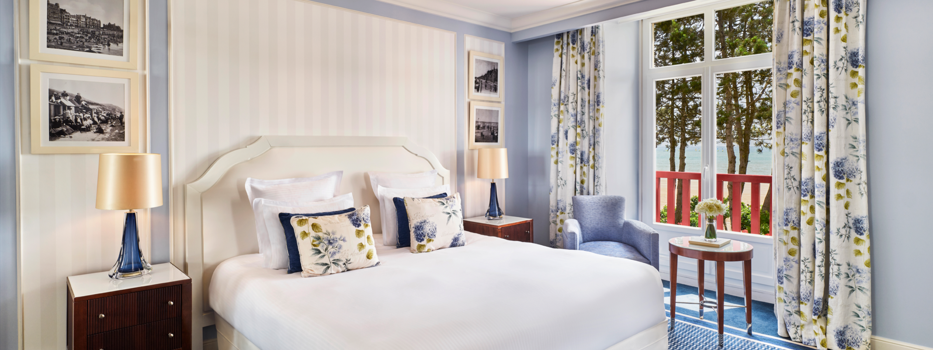 l hermitage hotel france room