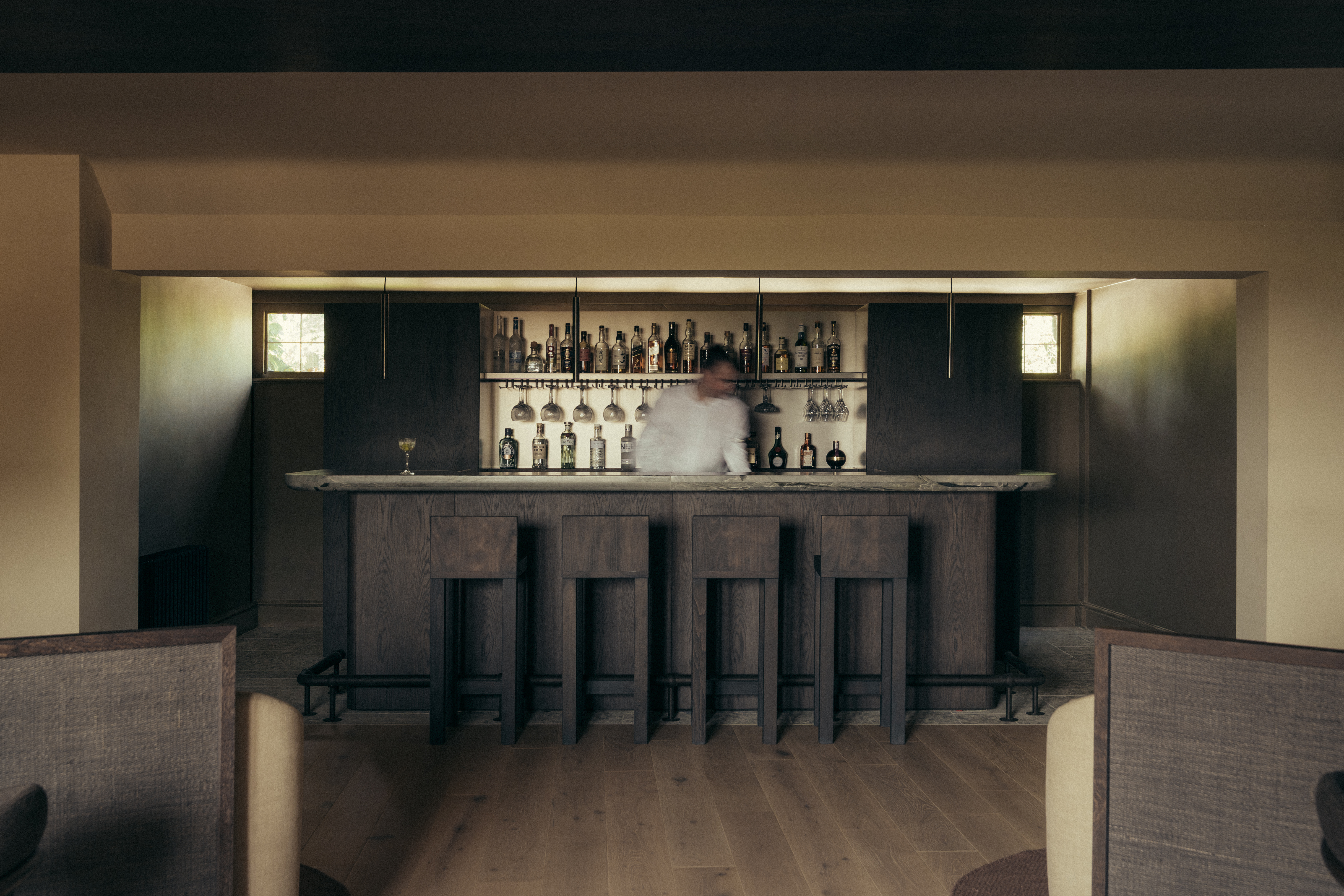 bar and restaurant 2