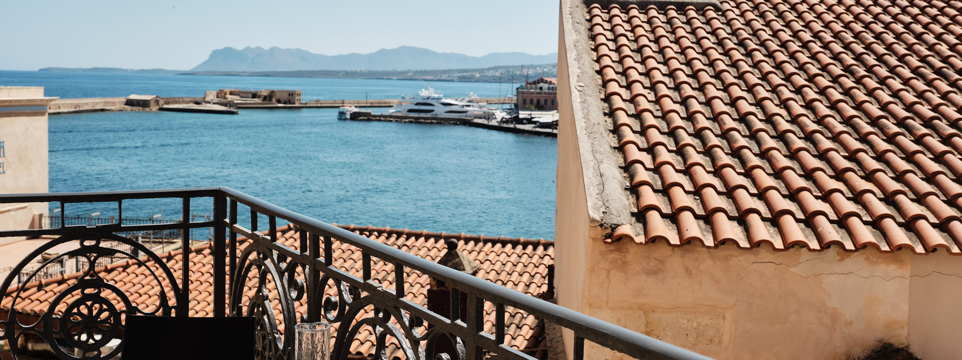 casa delfino chania crete