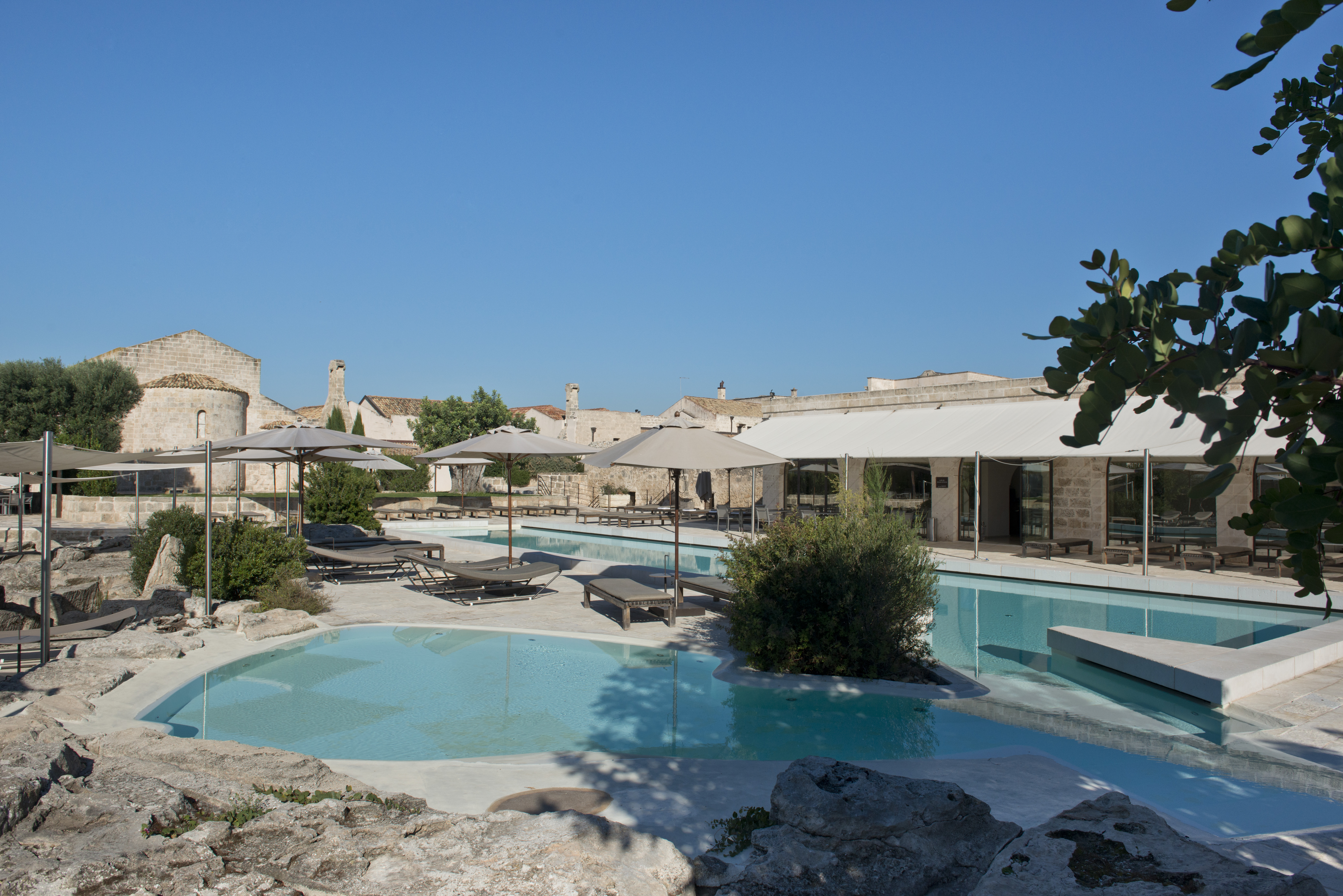 relais histo outdoor pool