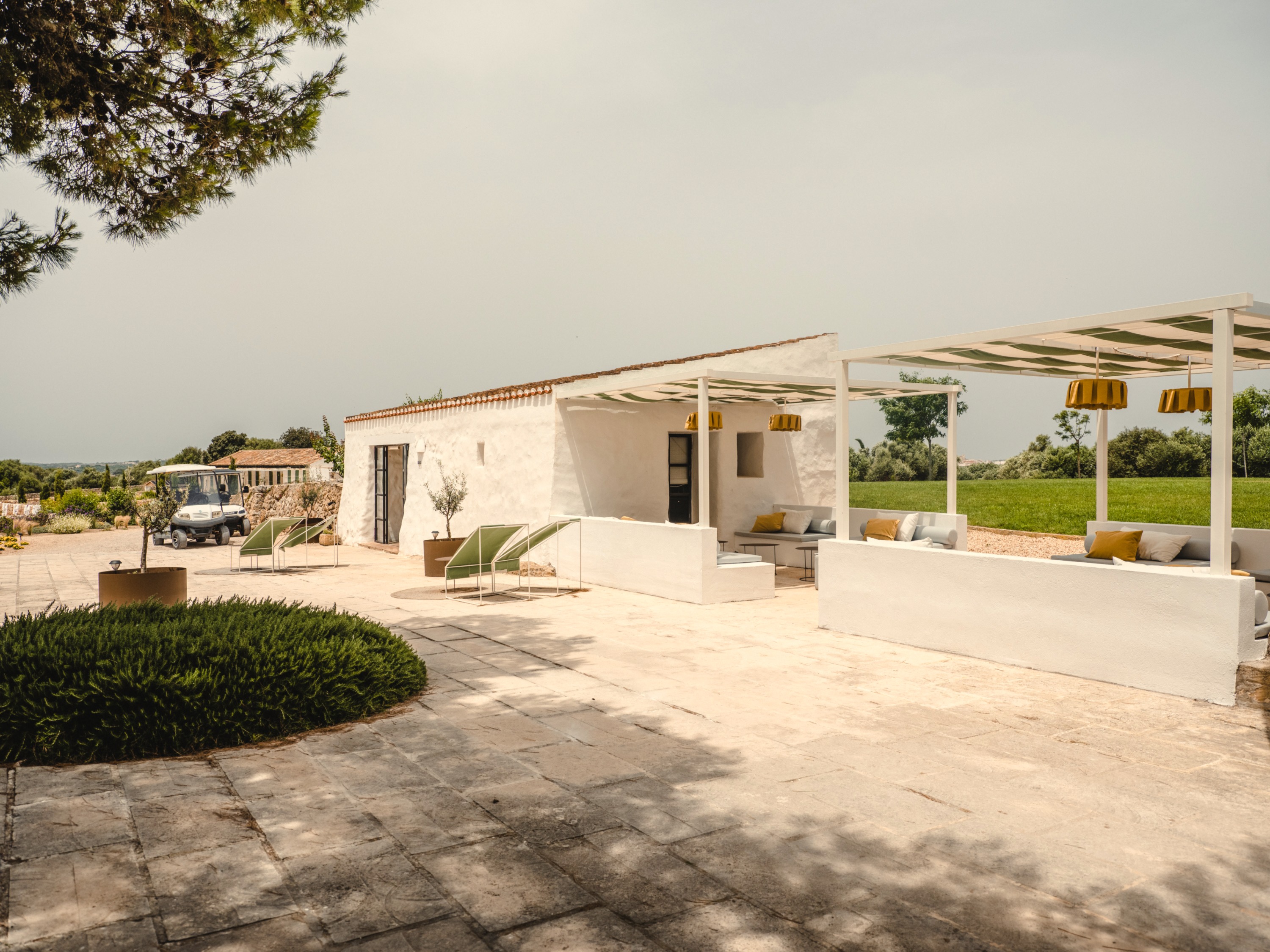 amagatay exterior bar area 2