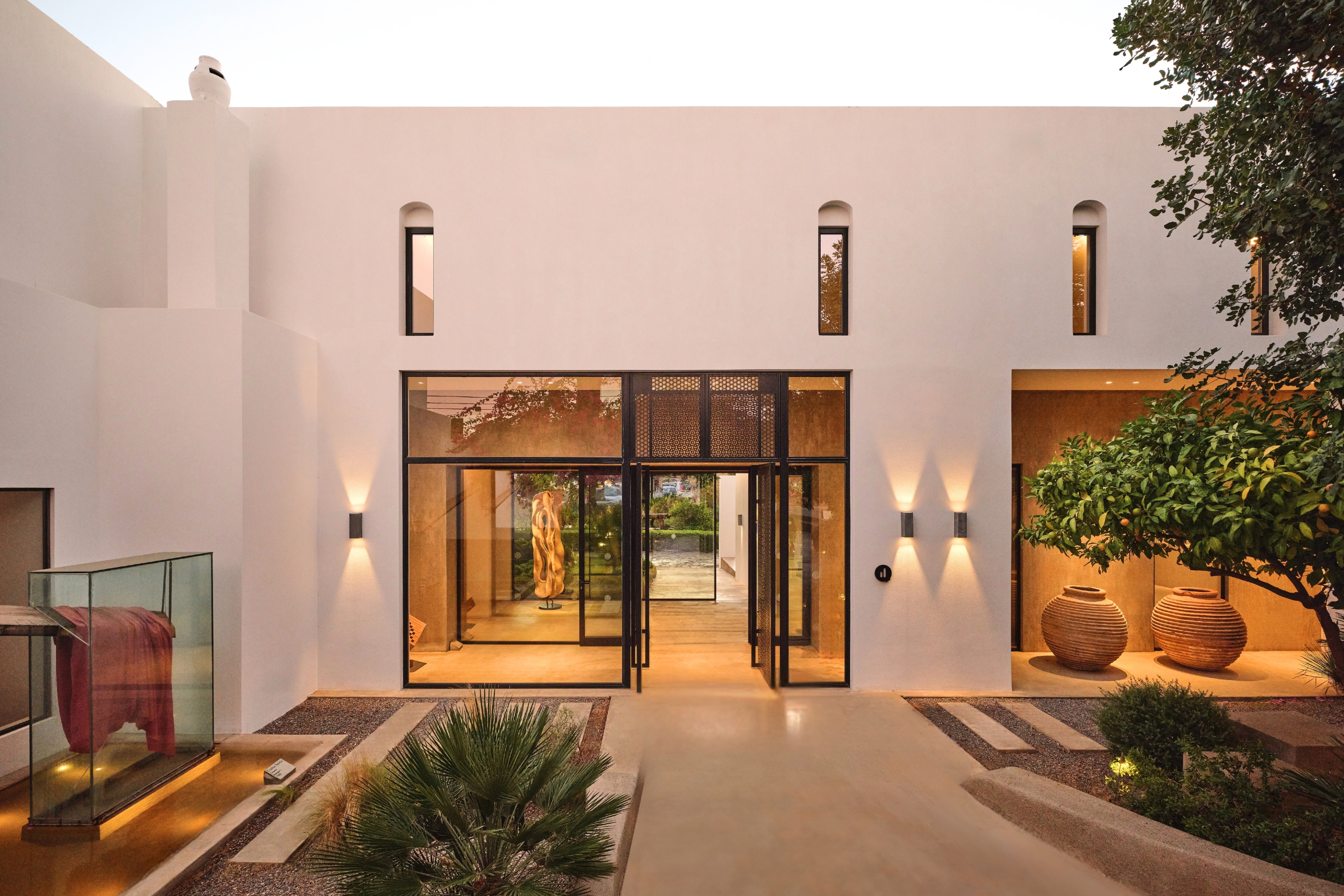 37 minos beach art hotel