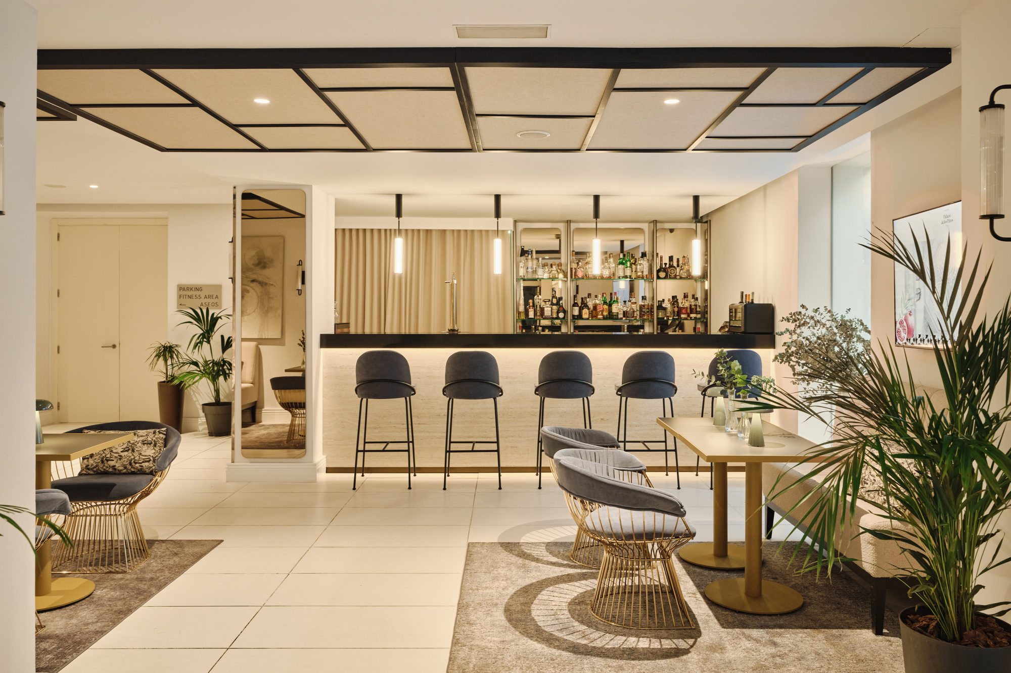 lobby bar1