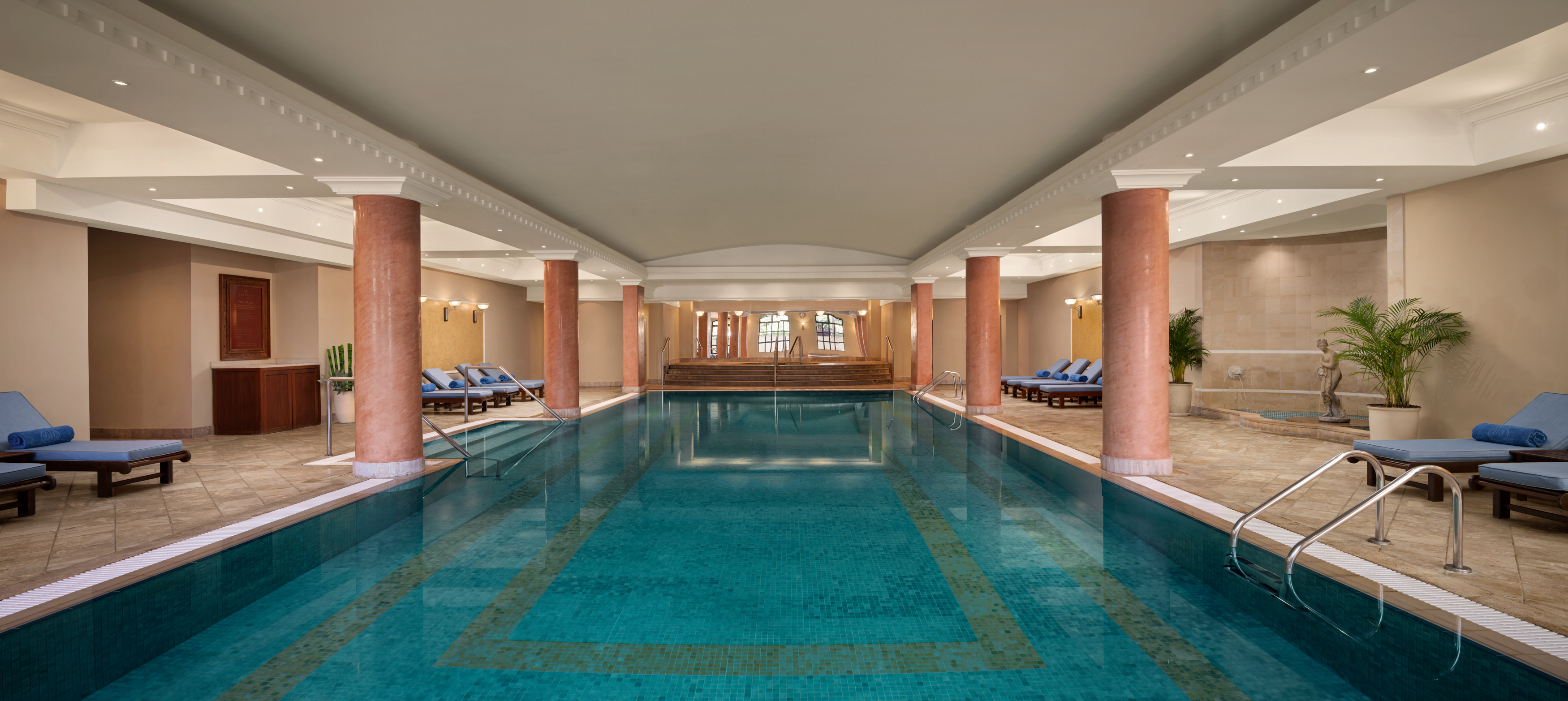 spa indoor pool