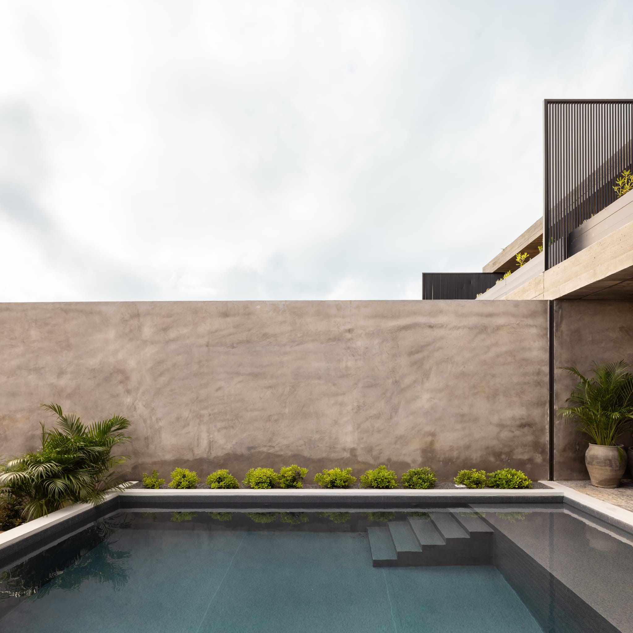 residence pool