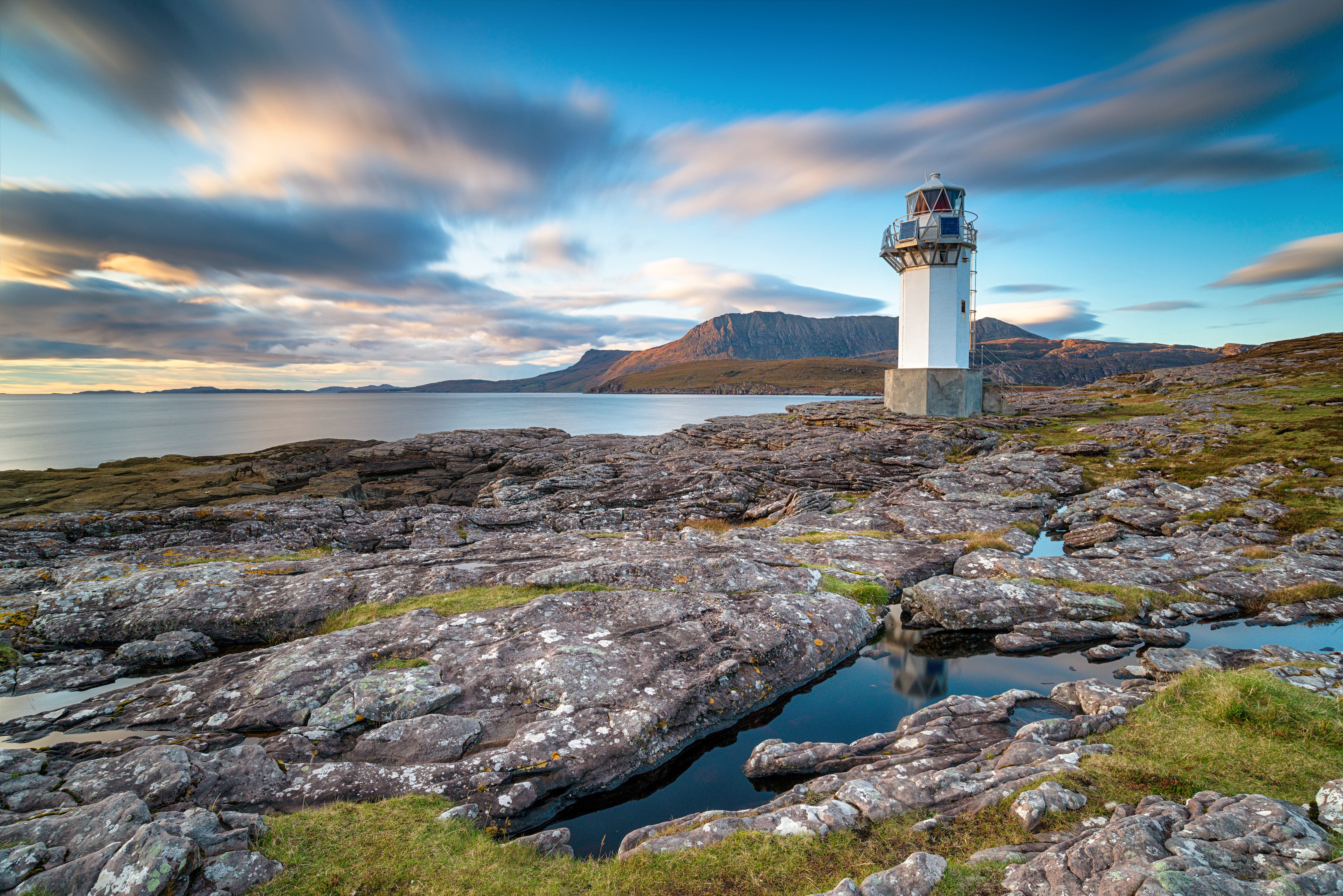 rhue lighthouse ullapool schotland