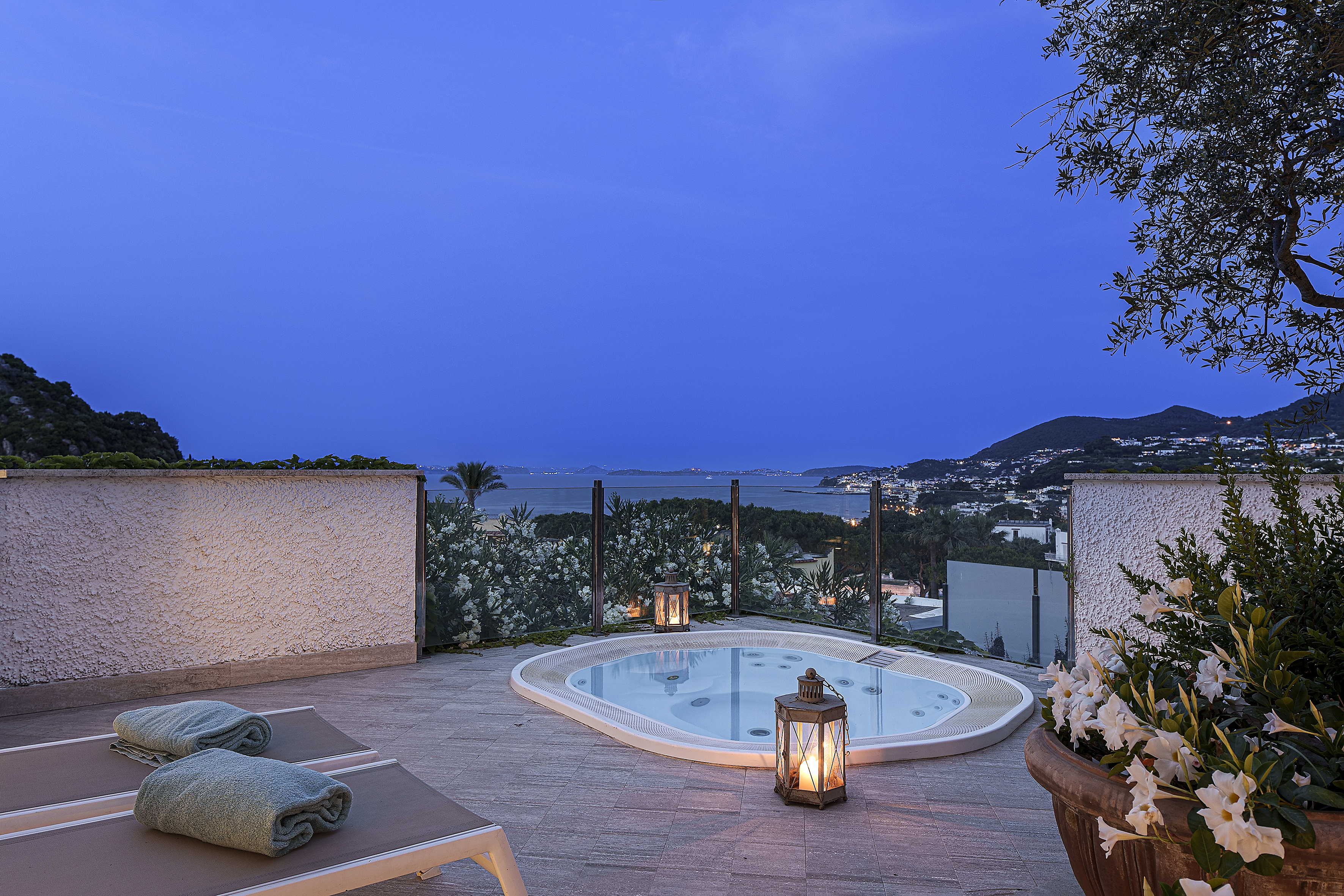 terracesuiteortesiajacuzzi