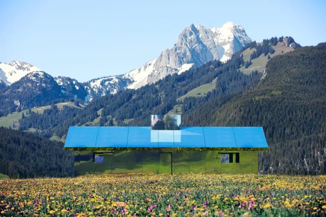 gstaad zwitserland spiegelhuis